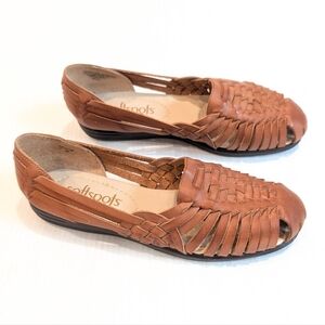 SOFTSPOTS Woven Leather Huarache Flats Sandals  Size 7